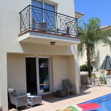 Villa Elina Near The Sea Protaras